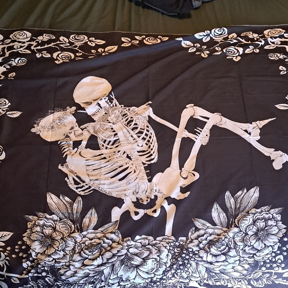 Skeleton Print Black and White Tapestry - Picture 1 of 1